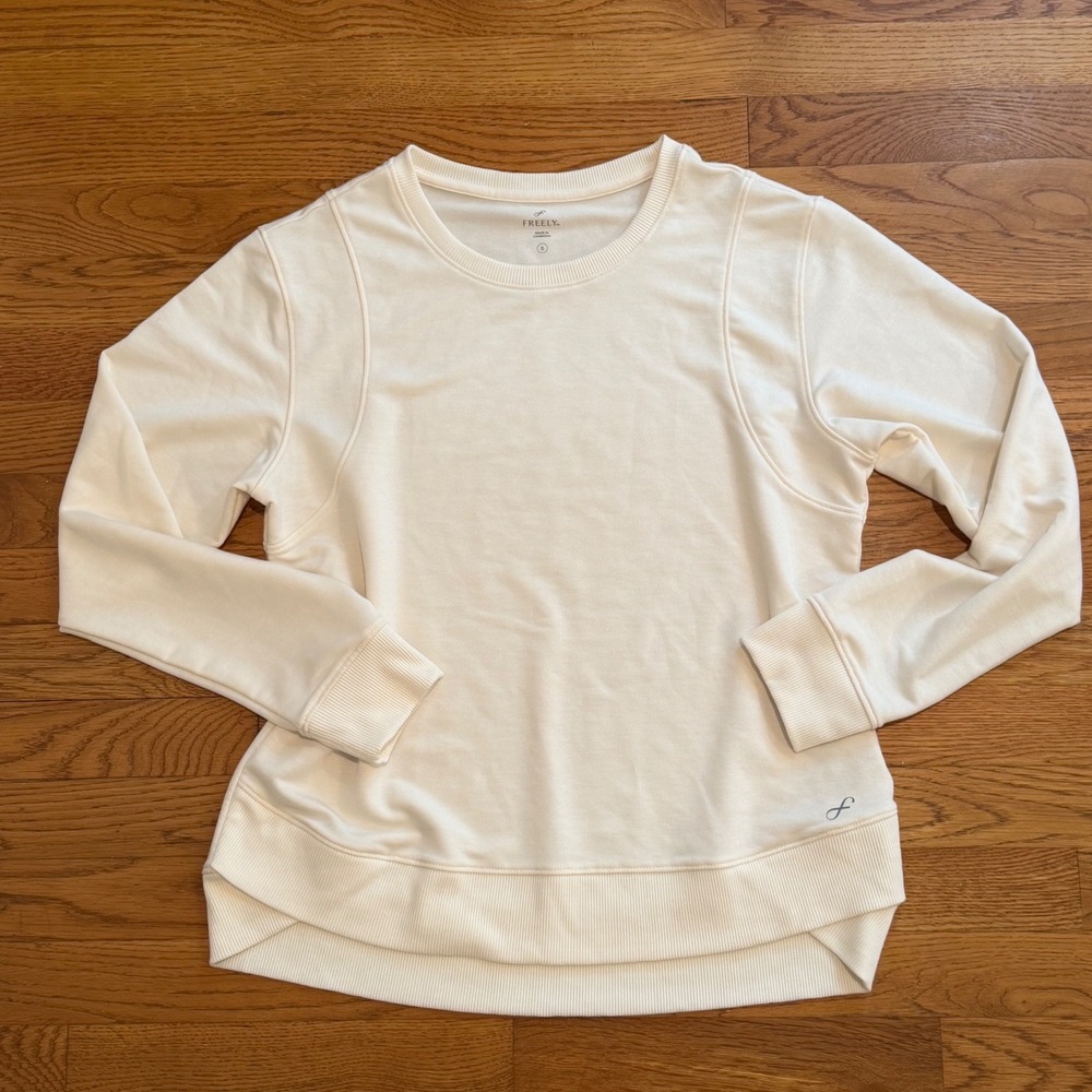 Freely Womens Cream Long Sleeve Crewneck Sweatshirt Activewear Size S